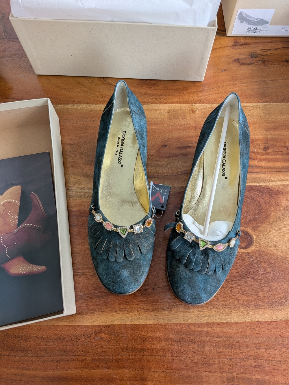 🆕 Green Suede Embellished Women's Pumps by Giorgio Galassi